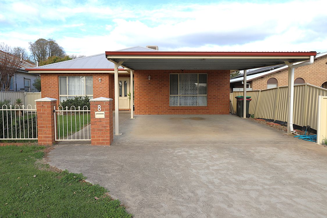 Image 1 - Property for sale - 8 Chamen Street, COOTAMUNDRA, NSW 2590