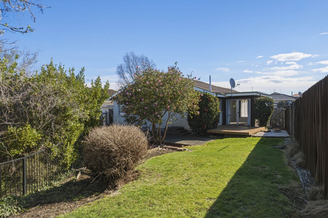 Image 1 - Property for sale - 1/98A Lake Terrace Road, Burwood, NZ 8061