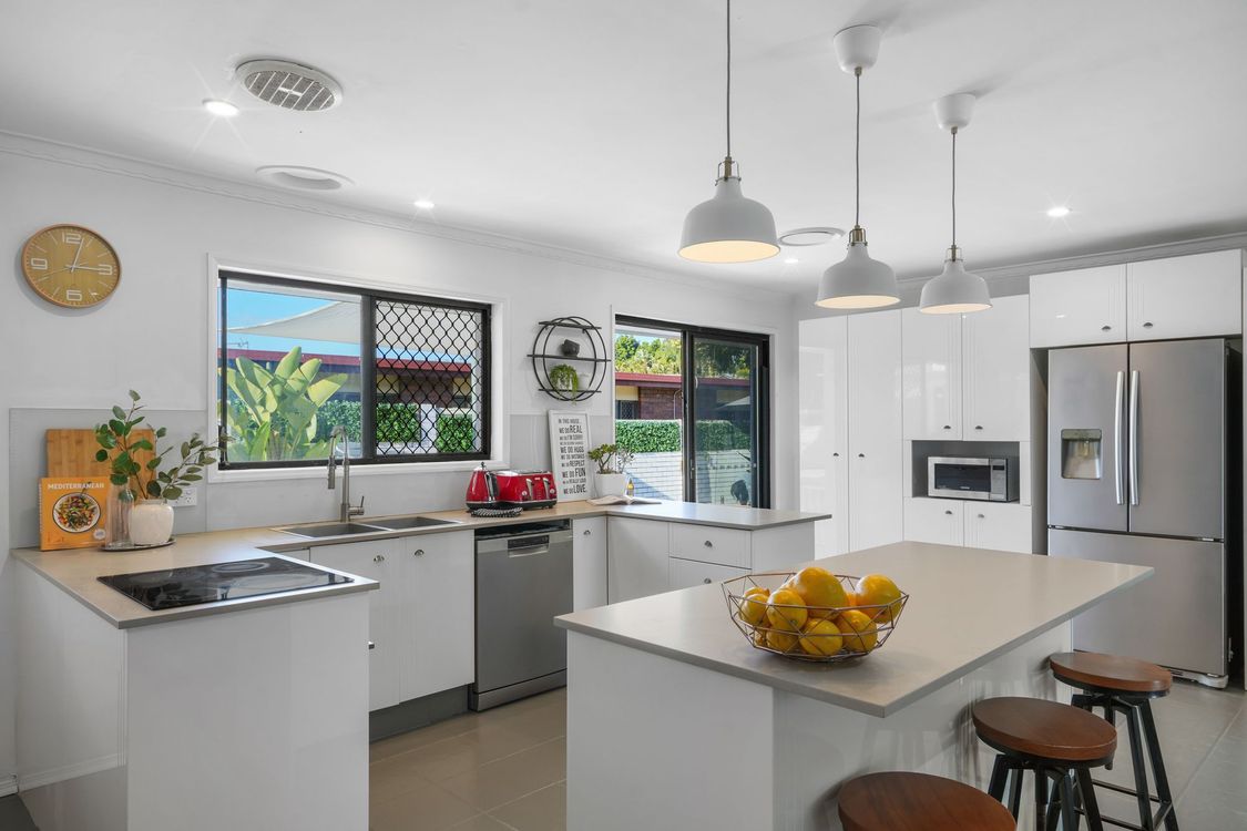 Image 1 - Property for sale - 43 Yangoora Crescent, ASHMORE, QLD 4214