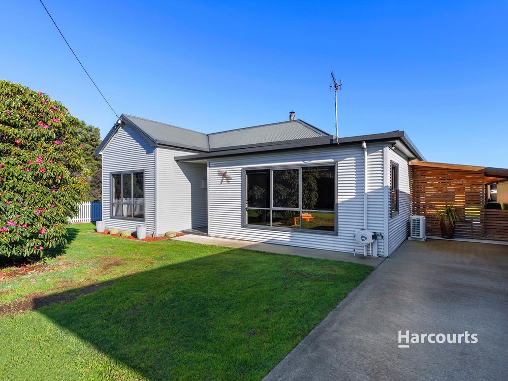 Image 1 - Property for sale - 24 Pearl Street, WIVENHOE, TAS 7320