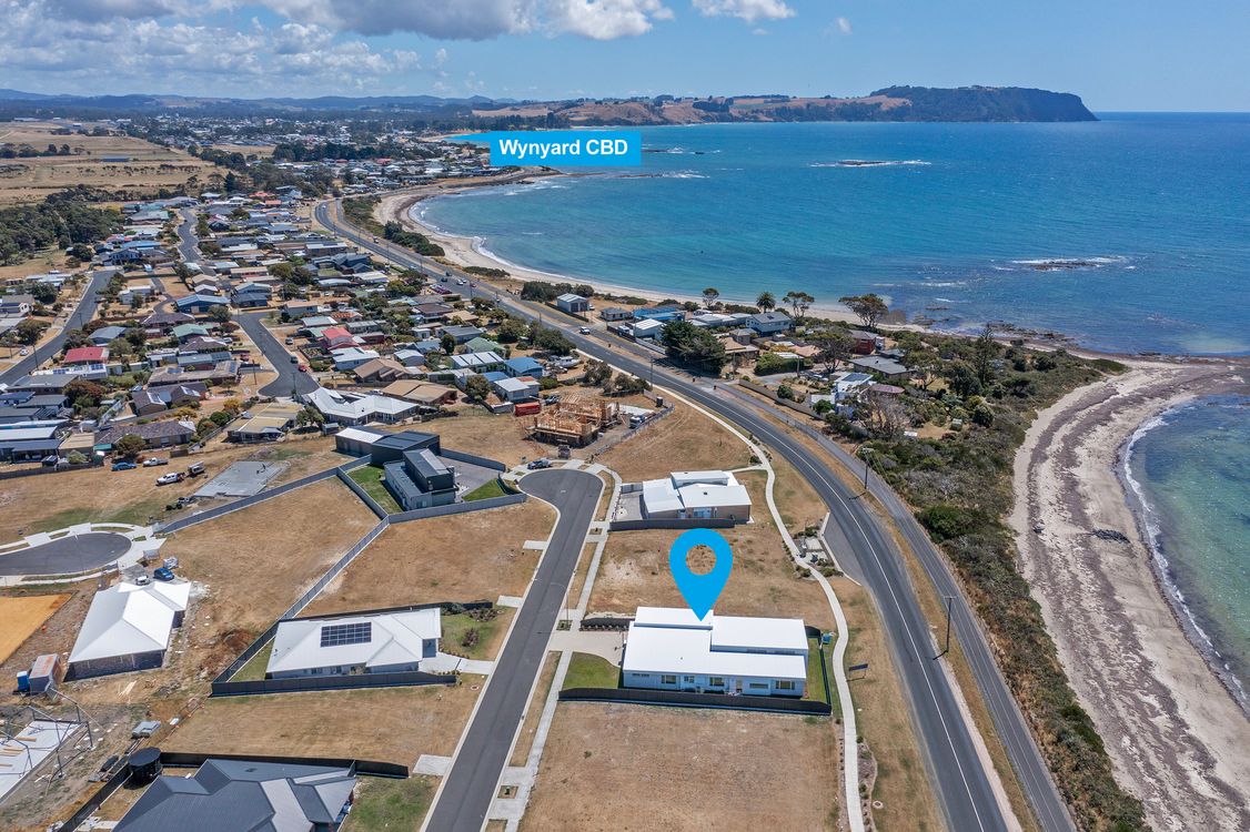 Image 1 - Property for sale - 14 Beachside Close, WYNYARD, TAS 7325