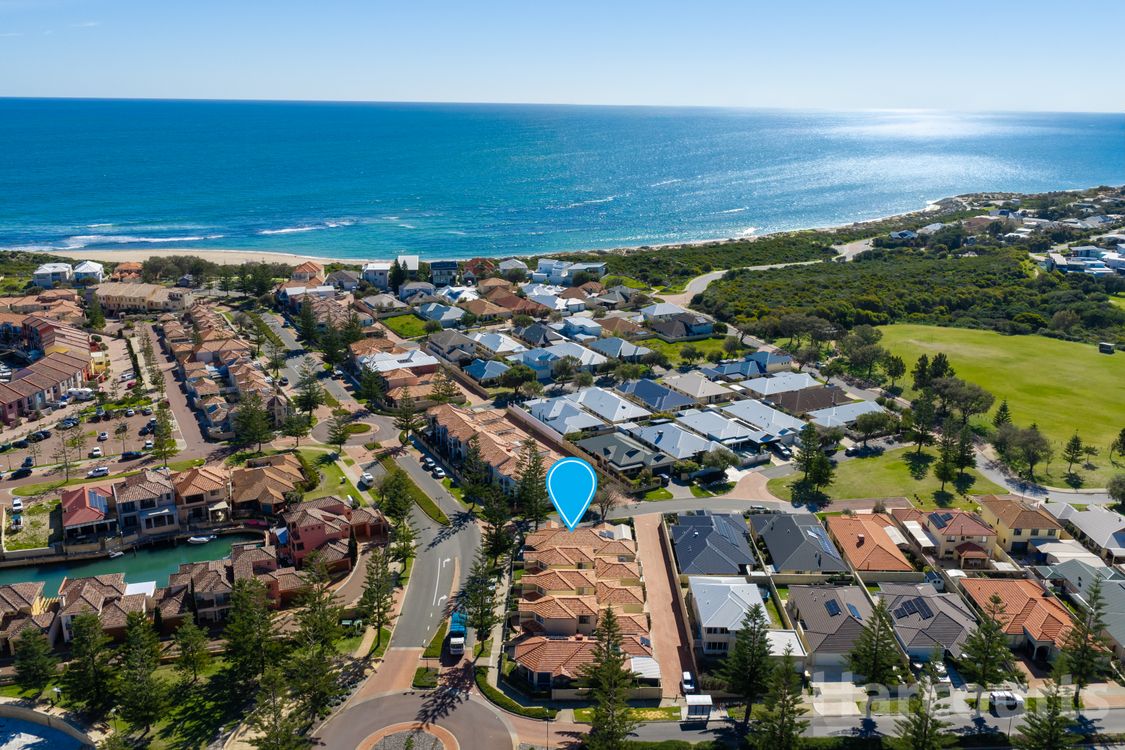 Image 1 - Property for sale - 10 Westview Parade, WANNANUP, WA 6210