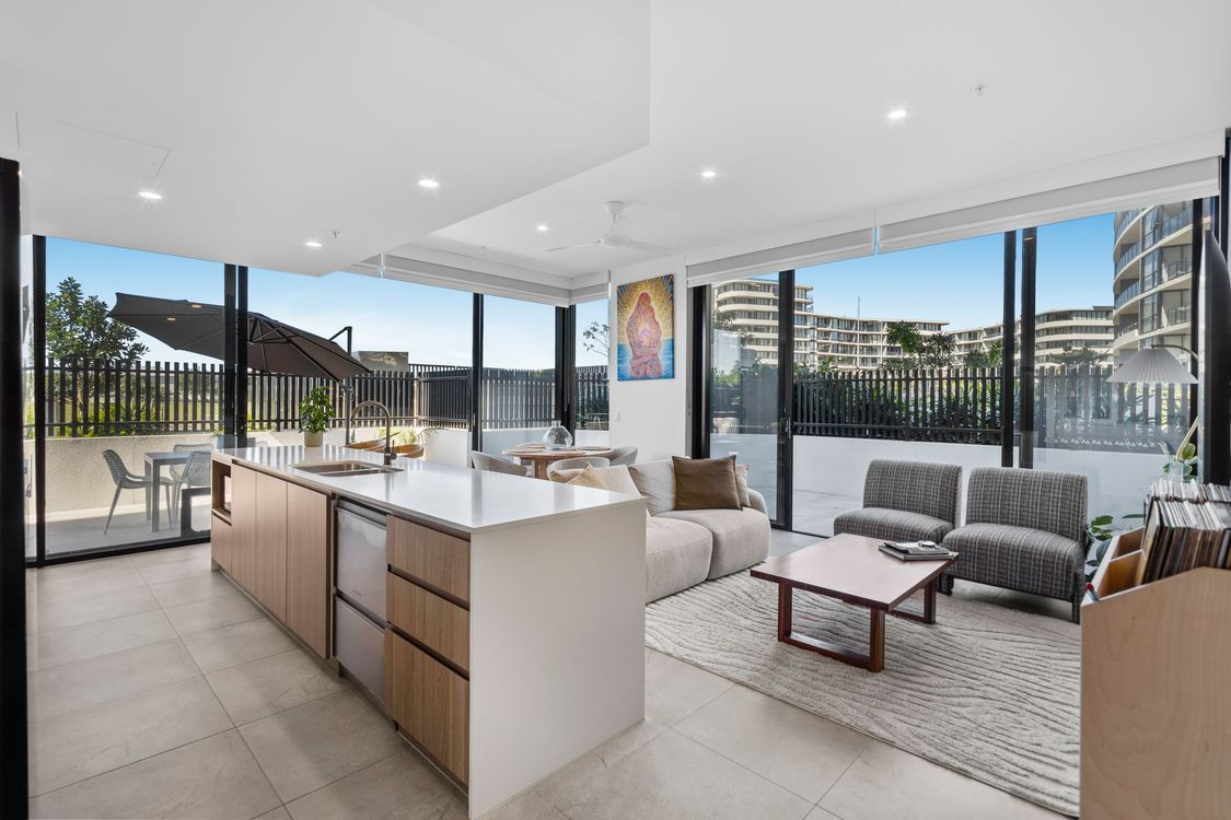 Image 1 - Property for sale - 2107/10 Sickle Avenue, HOPE ISLAND, QLD 4212