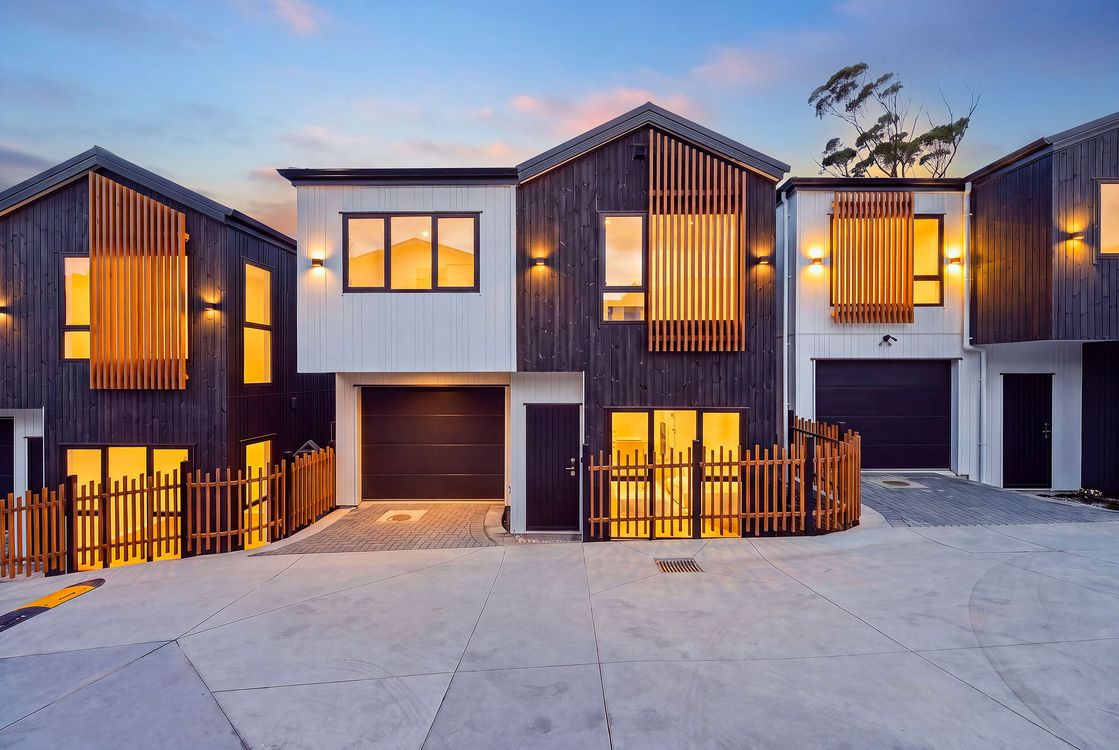 Image 1 - Property for sale - 17C Cypress Place, Sunnynook, NZ 0620