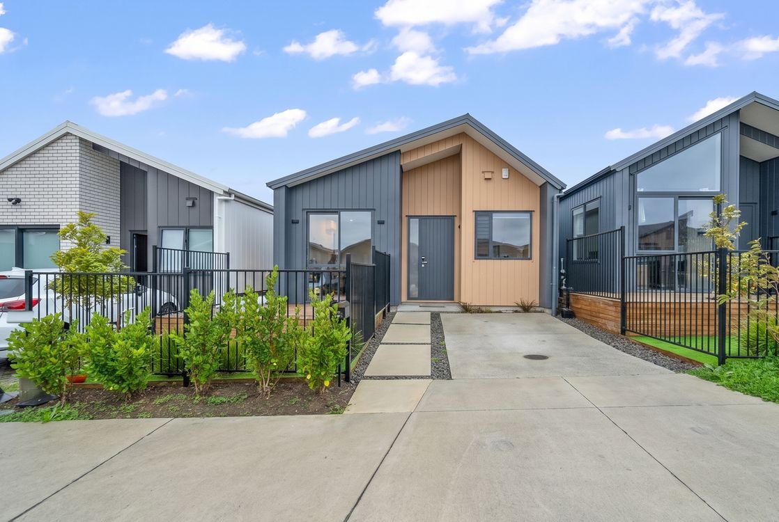 Image 1 - Property for sale - 16 Taukahiwi Road, Pukekohe, NZ 2120