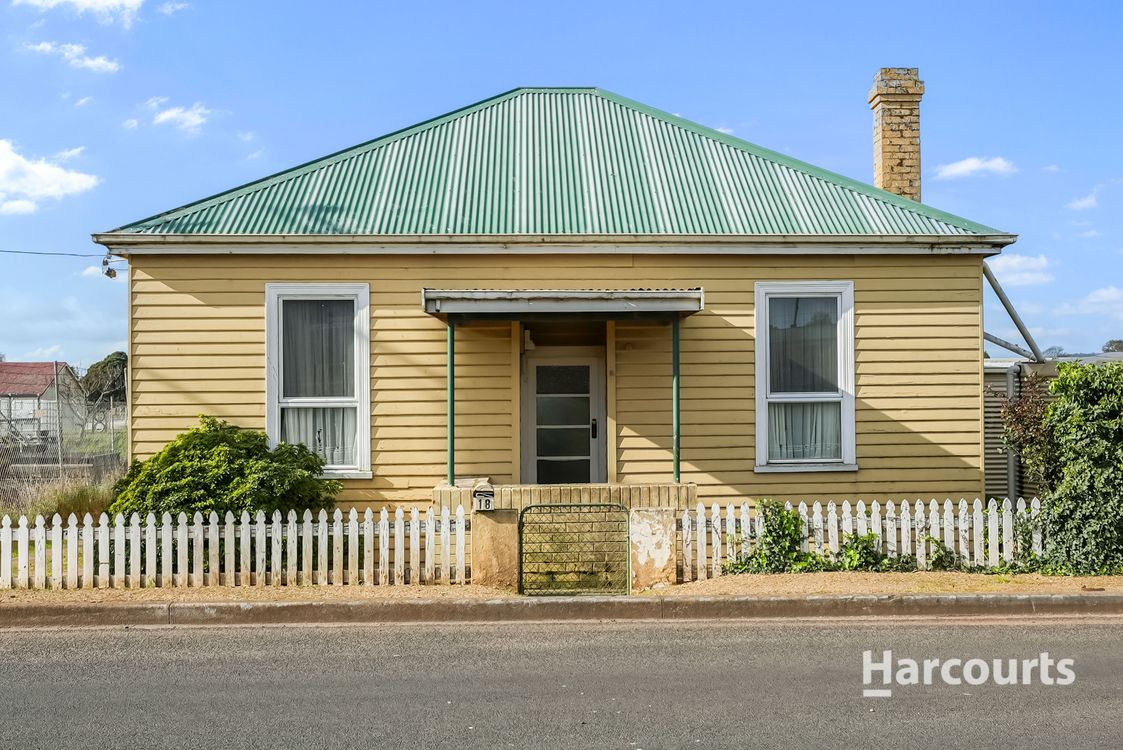 Image 1 - Property for sale - 18 William Street, SCOTTSDALE, TAS 7260