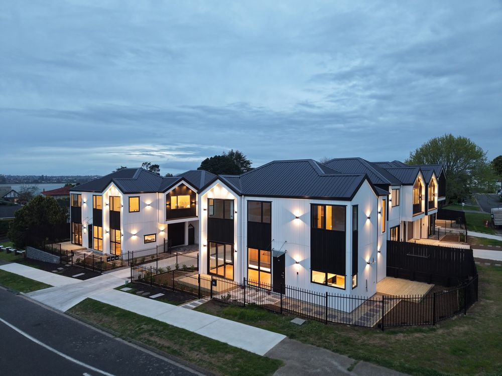 Image 1 - Property for sale - 55&57 The Boulevard, Sunnyhills, NZ 2010
