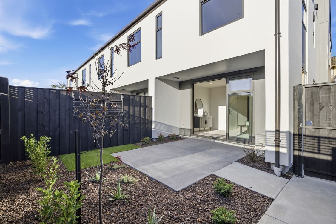 Image 1 - Property for sale - 8/157 Mackenzie Avenue, Woolston, NZ 8022