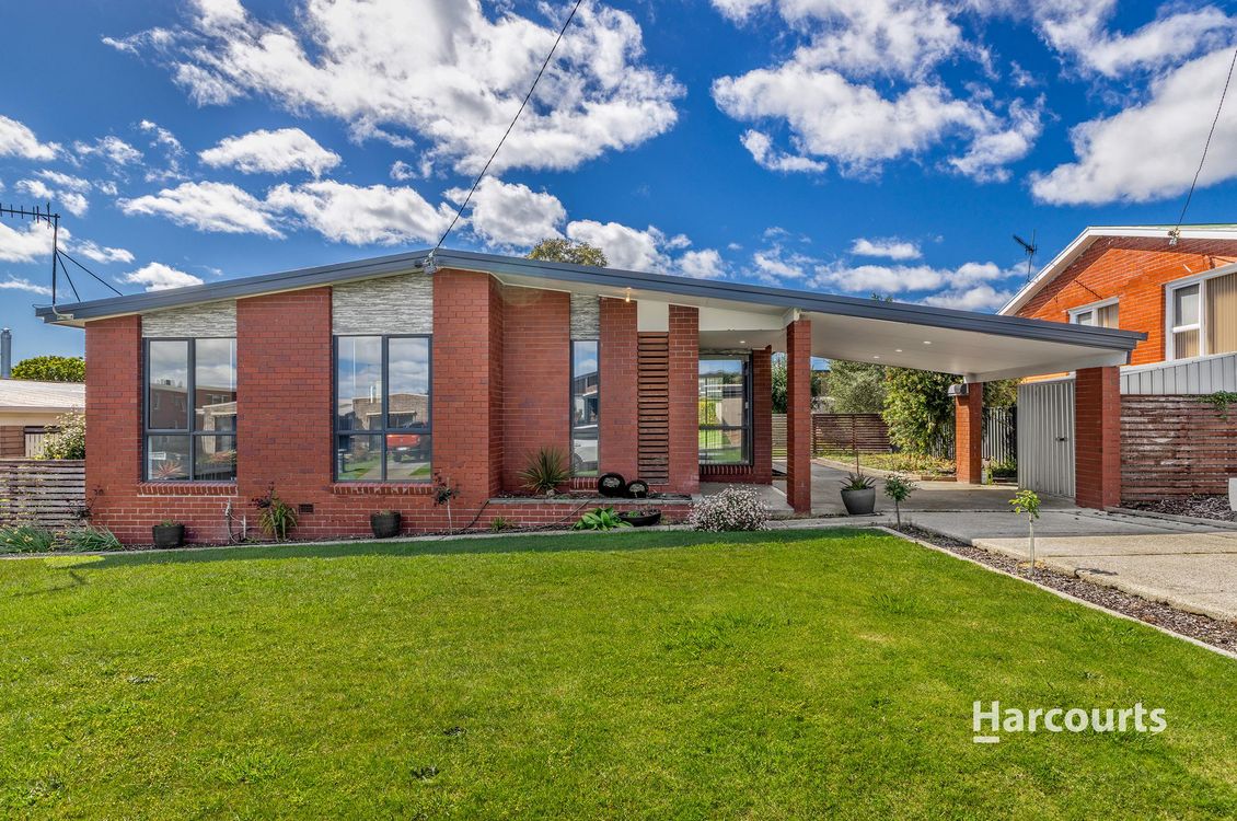 Image 1 - Property for sale - 3 Loongana Place, SOMERSET, TAS 7322