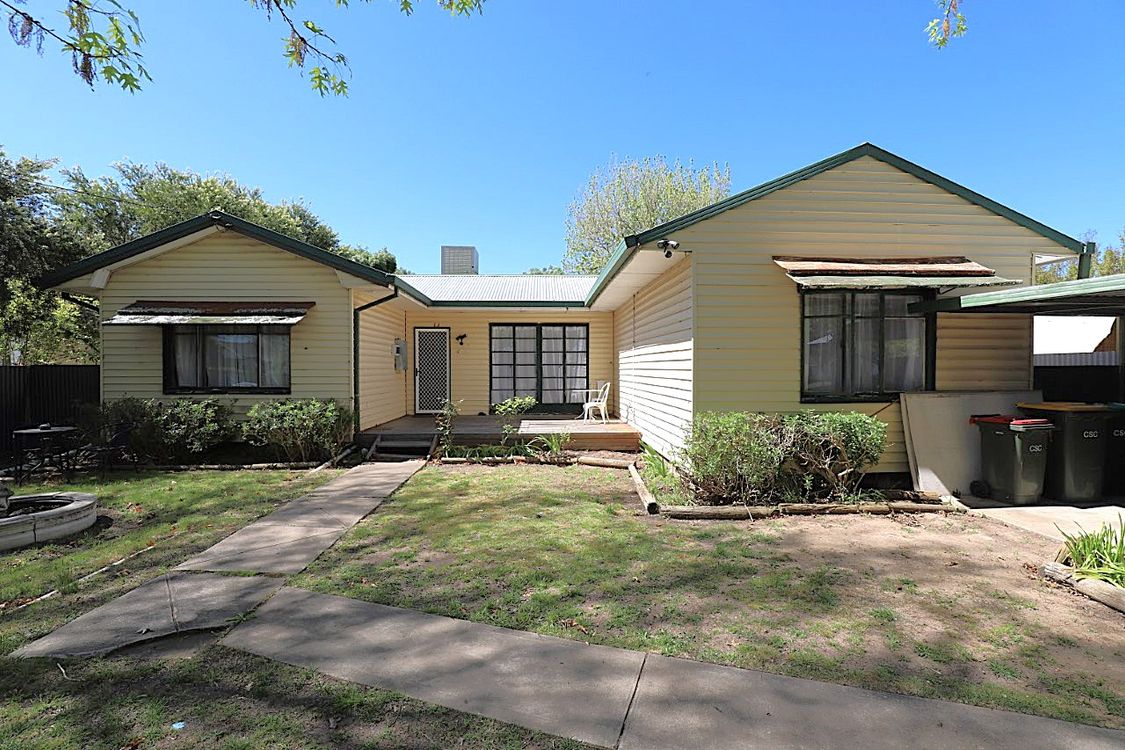 Image 1 - Property for sale - 4 Congou Street, COOTAMUNDRA, NSW 2590