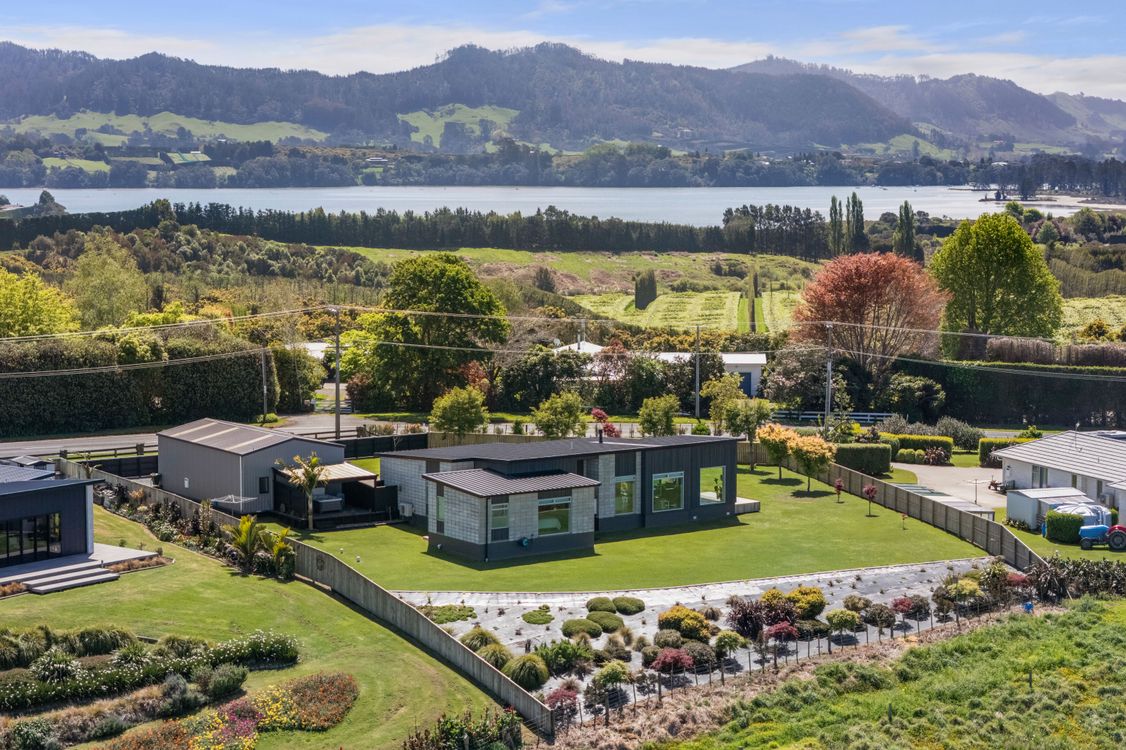 Image 1 - Property for sale - 192E Ongare Point Road, Katikati, NZ 3170